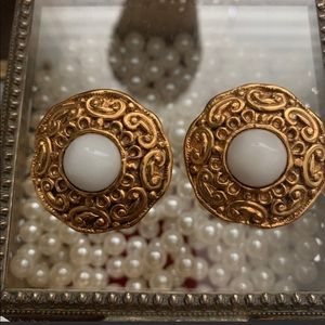 RARE Vintage Chanel gold and white agate clip ons